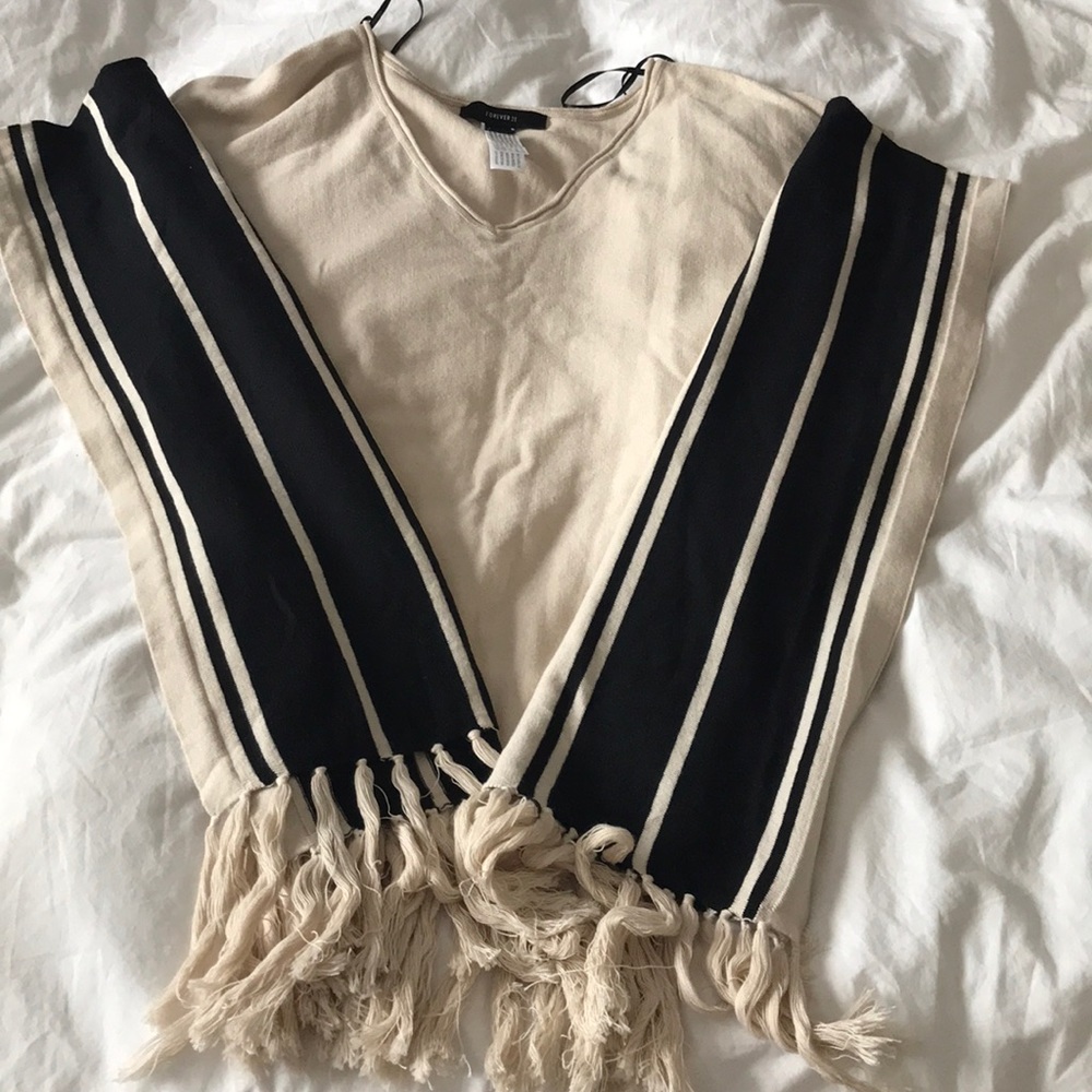Fashion poncho tassel